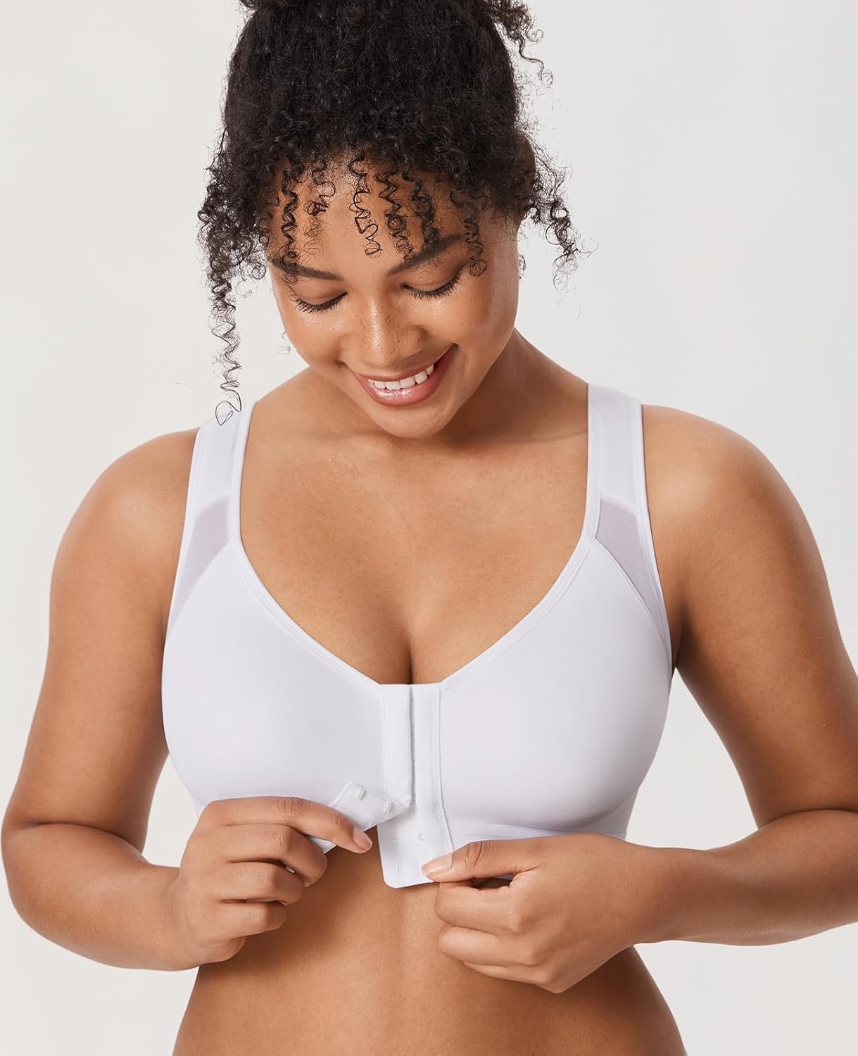 image:imageDELIMIRA Womens Front Closure Posture Wireless Back Support Full Coverage BraWhite