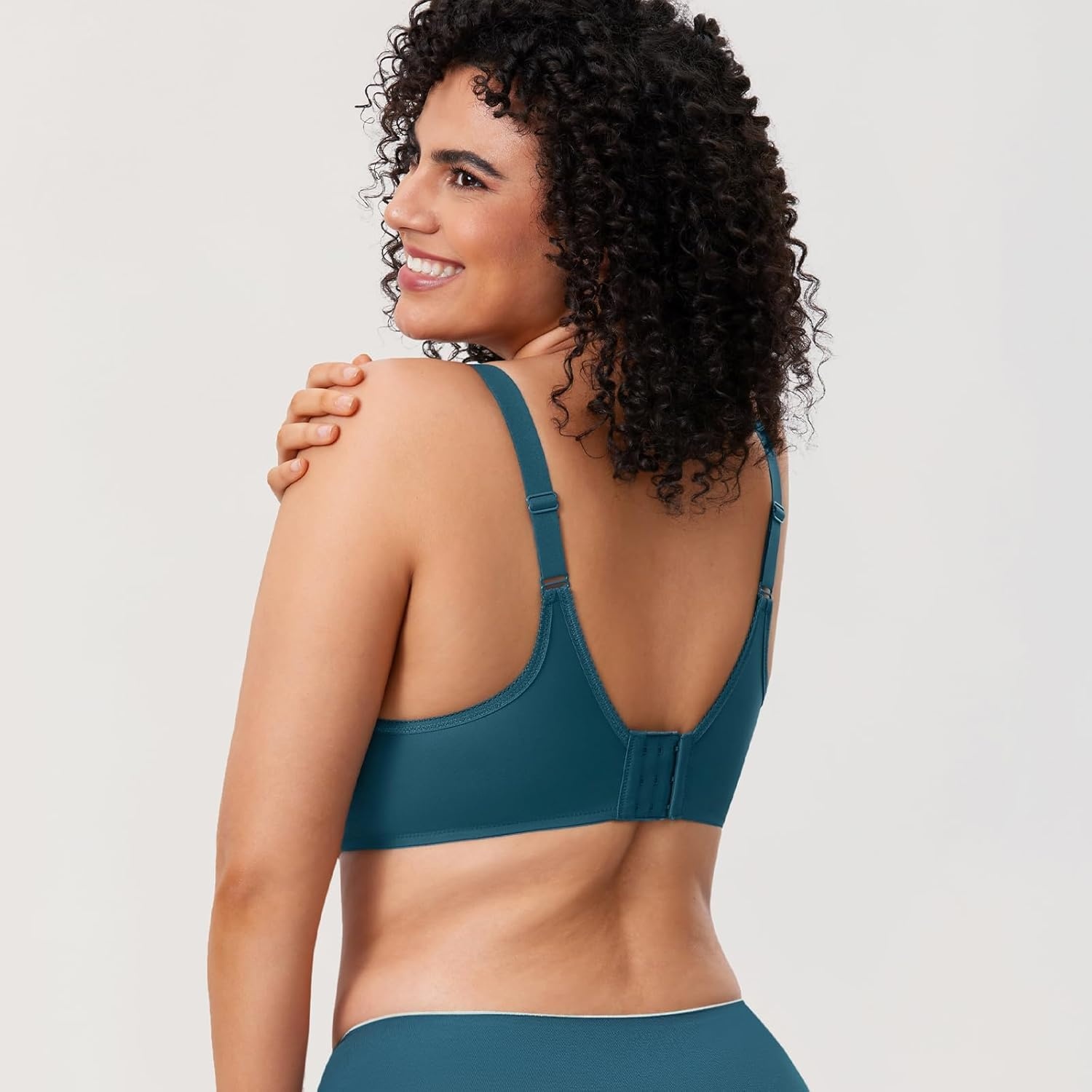 image:imageDELIMIRA Womens Seamless Tshirt Bras Plus Size Full Coverage Underwire Lightly Lined Bra Up to FCavalry Bice